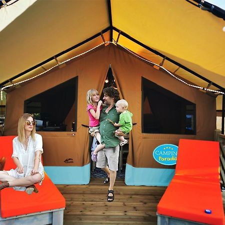 Oh! Campings - Camping Paradis A L'Ombre Des Tilleuls Peyrouse Exterior photo
